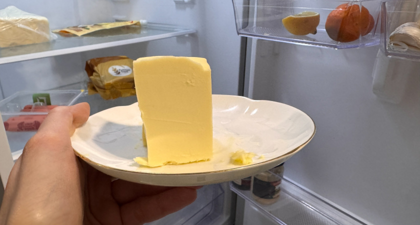 Беру фонарик и иду в магазин: показываю хитрый способ, как отличить настоящее сливочное масло от подделки