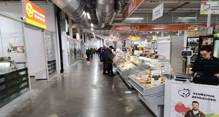 Дайте организму сала для здоровья, да побольше: диетолог объяснил, кому нужно есть этот продукт каждый день