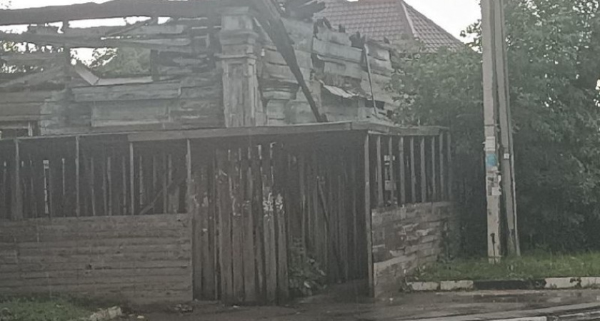 Администрация Тамбова ищет нового владельца для полуразрушенного здания на улице Базарной