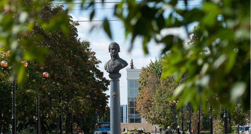 В Тамбове планируется замена бюста Гавриила Державина на полноценный монумент