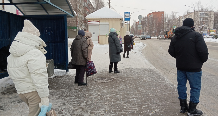 Беру два предмета с кухни  — и пуховик чистый уже через пять минут: простой лайфхак, доступный каждому