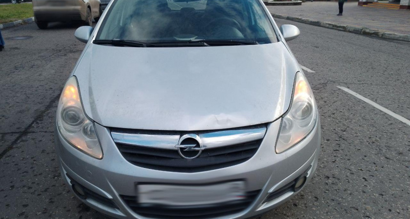 В Тамбове автомобиль сбил ребёнка, переходившего дорогу вне пешеходного перехода