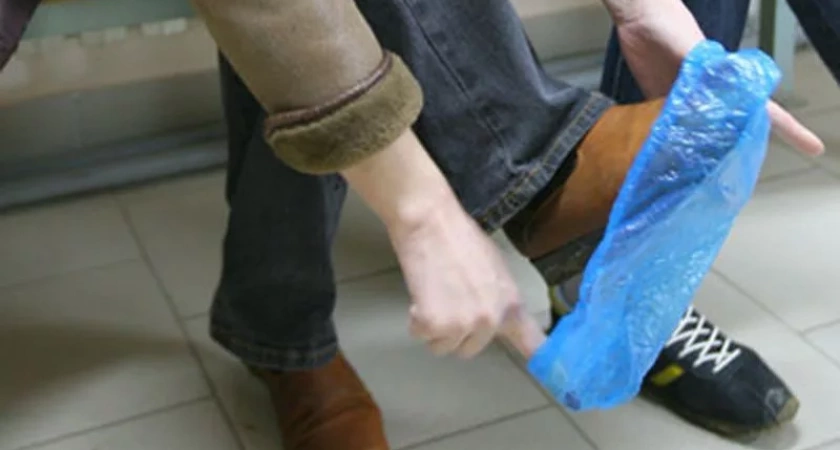 Подруга покупает пачками бахилы: я когда узнала для чего, стала брать тоже - 5 необычных, но полезных способов применения