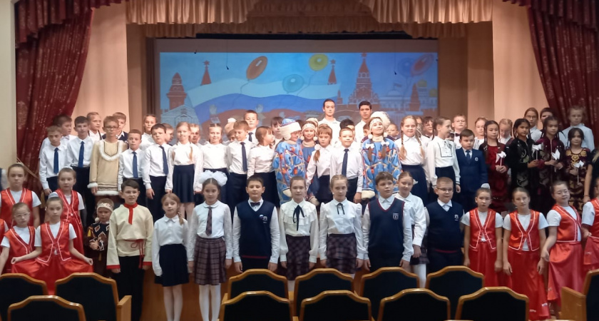 Тамбовские школьники приняли участие в марафоне «Семья народов России», посвящённом Дню народного единства