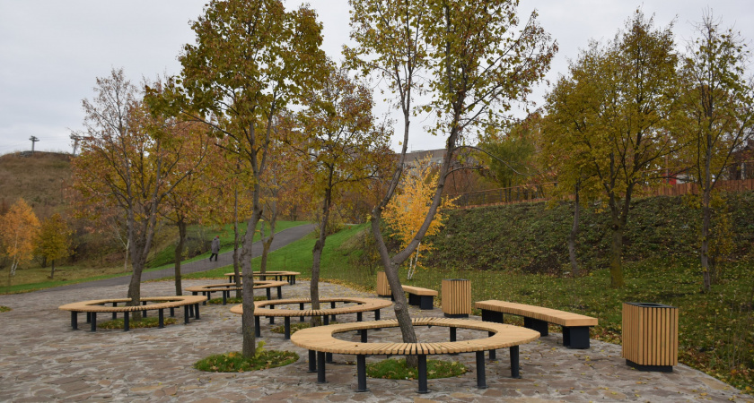 В Тамбове завершили строительство нового парка «Ласки»: зоны отдыха, скейт-площадка и общественная приёмка