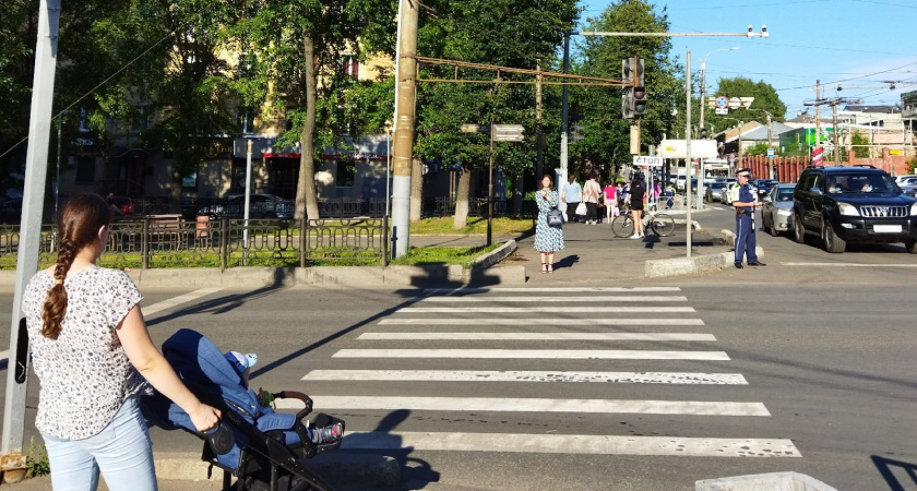 Шаг на "зебру" теперь не в вашу пользу: Верховный суд разъяснил, когда водитель должен уступить дорогу пешеходу - запомните раз и навсегда