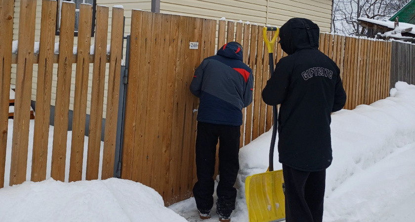 Китайская лопата для уборки снега гениальна — но почему ее не продают в России? И сколько она стоит на самом деле