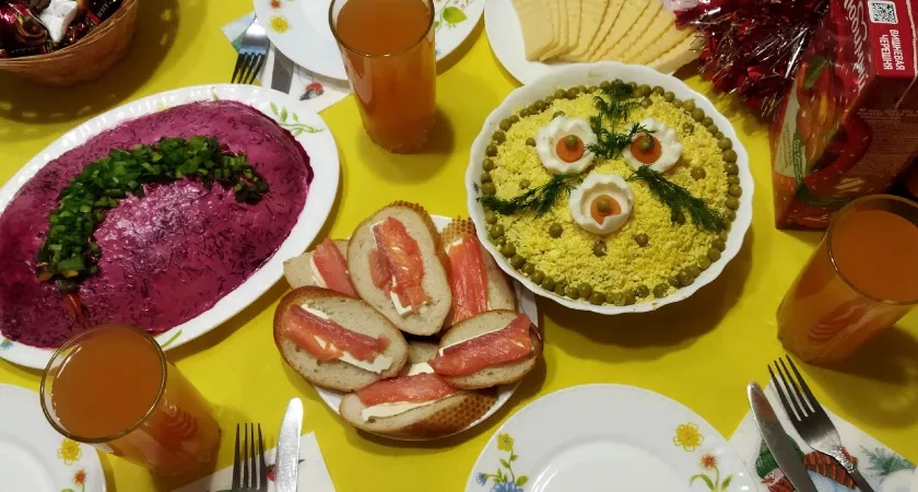 Почему я точно не поставлю курицу на новогодний стол в год Красной Огненной Лошади: и еще список блюд-табу на 2026 год
