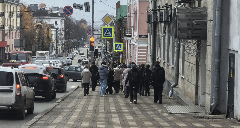 Рот на замок: что нельзя о себе рассказывать даже друзьям: мудрые советы Михаила Жванецкого