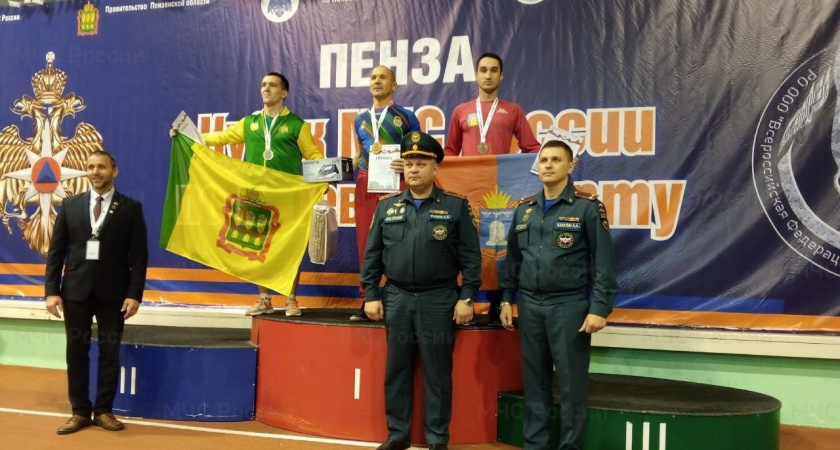 Тамбовский спасатель завоевал «бронзу» на Всероссийском Кубке МЧС по гиревому спорту