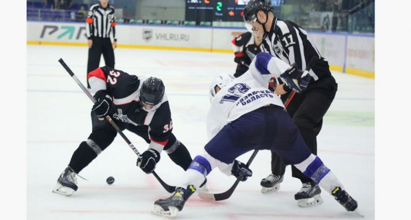 Тамбовские «волки» примут дома «Кристаллом» в ВХЛ