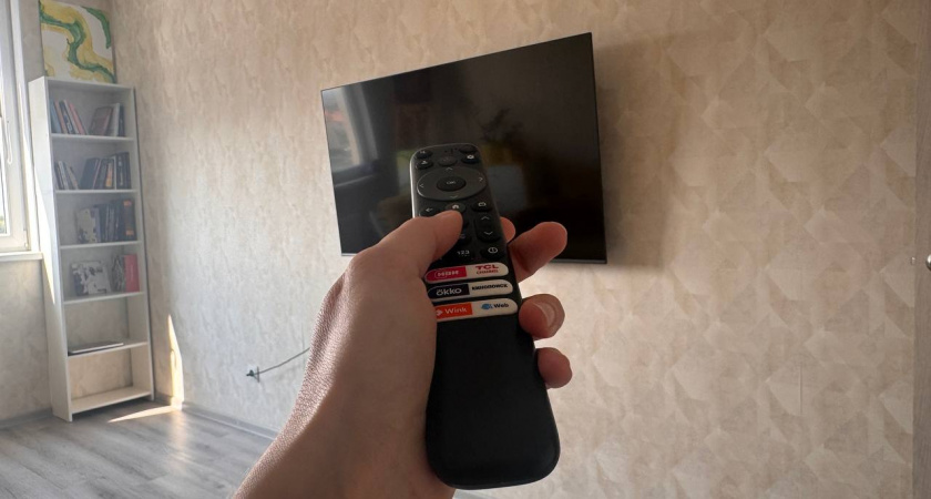 Нужно ли выдёргивать ТВ из розетки на ночь? Разбираемся, когда это оправдано, а когда приводит к ускоренному износу электроники