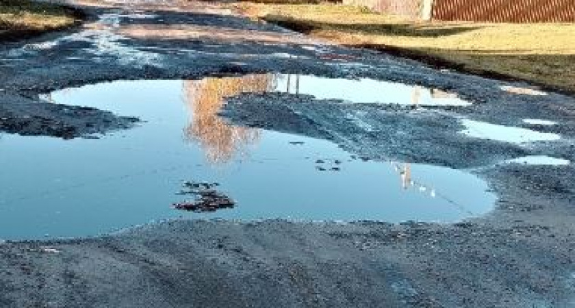 В Мучкапском округе отремонтируют дорогу, состоящую из ям и ухабов