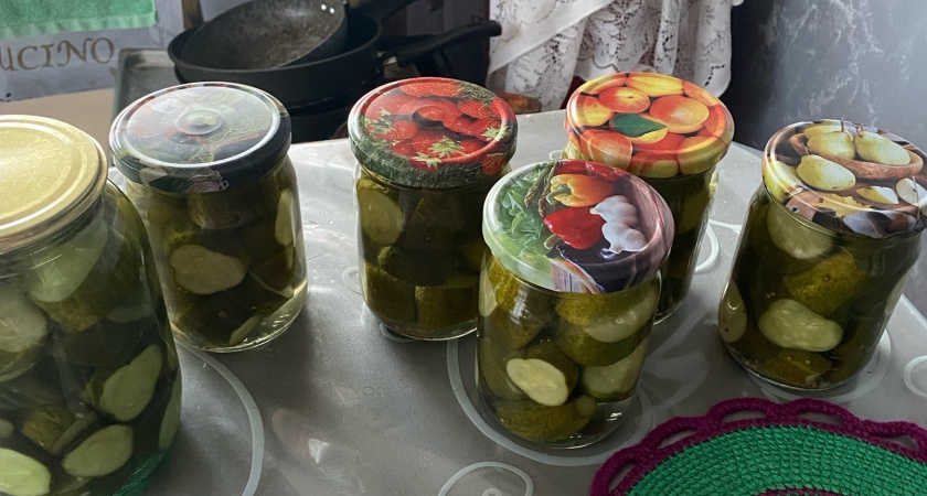 Свекровь научила, что делать с солеными огурцами для рассольника: получаются не жесткие и не как тряпка — суп стал вкуснее в сто раз 