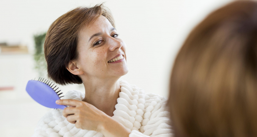 Наношу 2-3 капли на лицо на ночь - и морщины тают, как снег: копеечное природное средство для молодости кожи из аптеки 