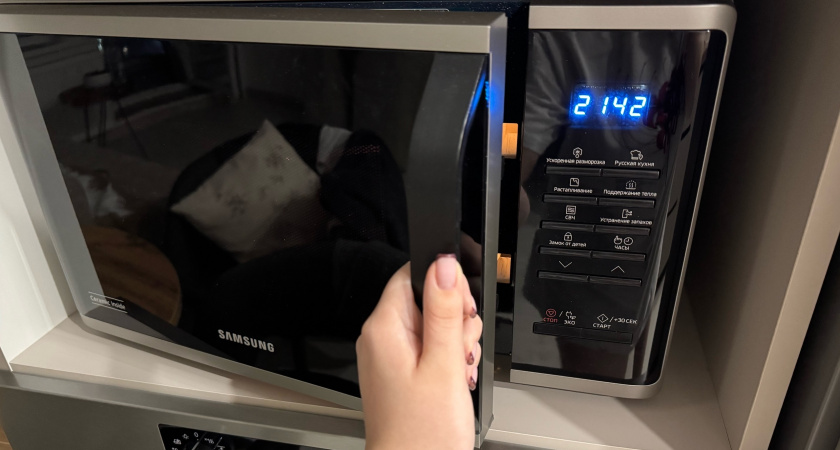 Отмыла микроволновку за 5 минут - даже гель для посуды не понадобился. Гениальный лайфхак для умной хозяйки