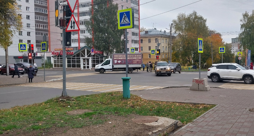 "Прилетают" ли штрафы от ГИБДД за проезд на желтый сигнал светофора - стоит знать каждому водителю