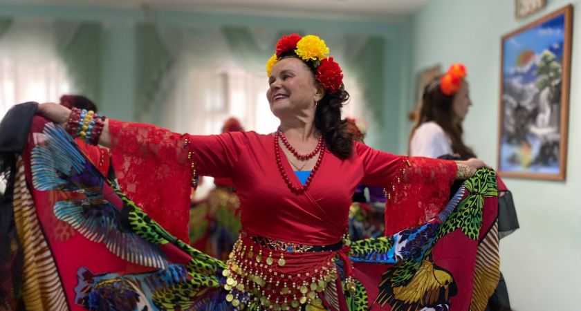 Ансамбль «Колесо удачи» в Тамбове превращает женщин 60+ в артисток сцены