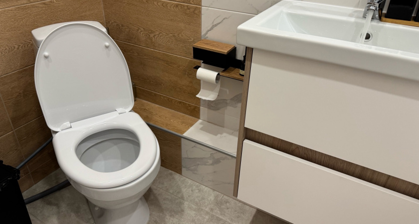 Насыпала ложку соли в унитаз - проверить совет бывшей горничной: а потом ахнула - метод реально работает