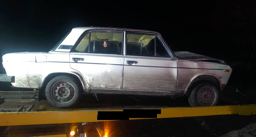 В Ржаксинском округе водитель ВАЗ-2106 съехала с трассы и попала в больницу с серьёзными травмами