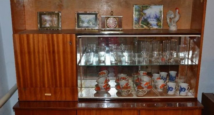 У каждого в СССР хранились эти 5 вещей в серванте: теперь стоят целое состояние - проверьте свои антресоли