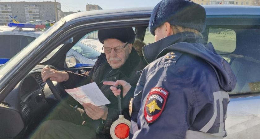 В ГАИ уточнили правила для водителей 60+: что изменится при продлении прав в 2025–2026 годах и не отберут ли их вообще