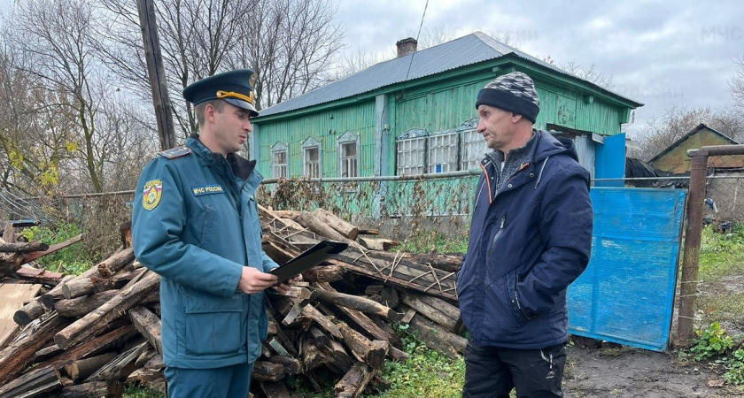 В Тамбовской области продолжаются рейды МЧС по профилактике пожаров в частном секторе