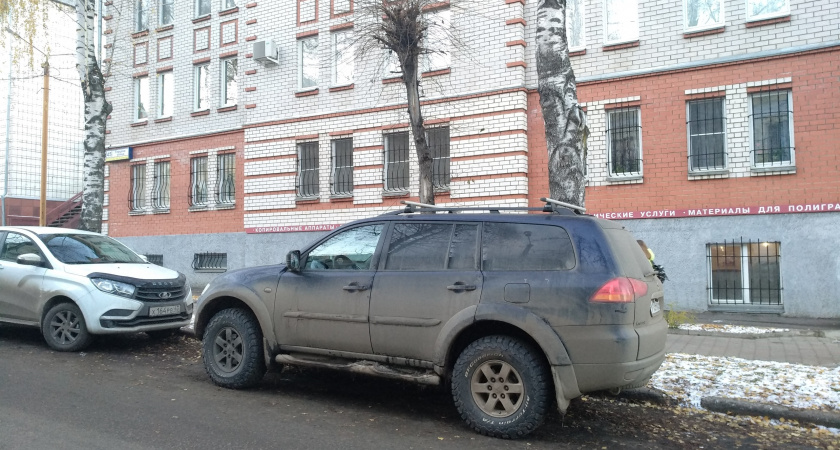 С 1 декабря действует новый запрет для водителей: вот кого теперь будут штрафовать — касается каждого