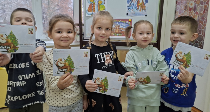 В тамбовских детсадах начинают готовиться к Новому году: дети пишут письма Деду Морозу