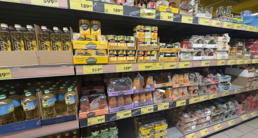 Хватит и на икру, и на красную рыбу: вот как пенсионерам сэкономить на покупках к Новому году — рабочие советы