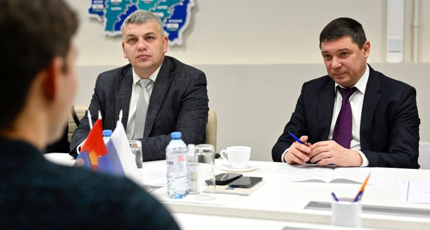 Евгений Первышов провёл приём участников СВО в тамбовском филиале фонда «Защитники Отечества»