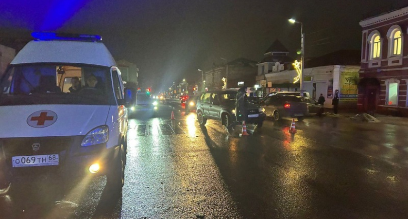 В Кирсанове на пешеходном переходе сбили двух человек