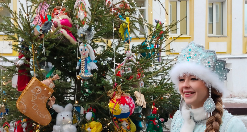 Что строго-настрого запрещено вешать на елку в канун года Огненной Лошади - принесет в дом беды и раздор