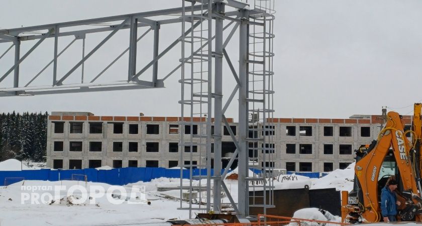 Незавершённое строительство возле "Кристалла" планируют переоборудовать в спортивно-оздоровительный комплек