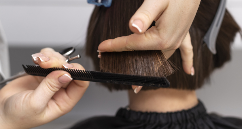 Самые неудачные стрижки: старят любую женщину и выдают дурной вкус — многие до сих пор так стригутся