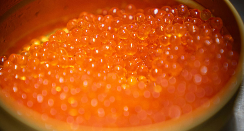 Жителям Тамбовской области рассказали, как не ошибиться при выборе красной икры к праздникам