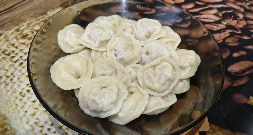3 хитрости для пельменного теста: получается тонкое и нежное, словно пух - берите на заметку
