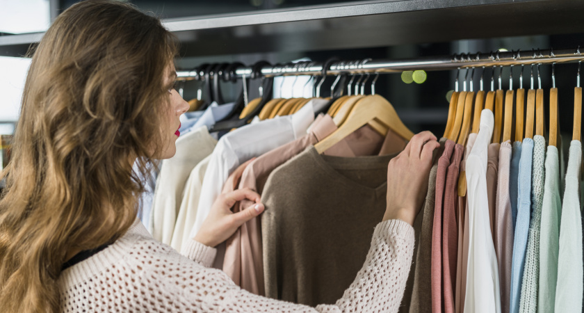 Такие вещи старят даже молодых: 5 ошибок в гардеробе, которые прибавят десяток лет к возрасту
