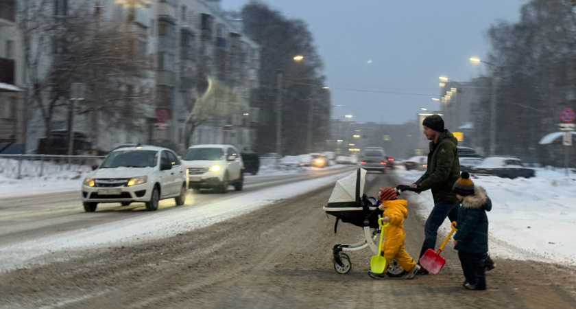 Древнее имя для мальчика набирает популярность в 2026: мелодичное, статное и очень красивое - в переводе значит "Бог спасает"
