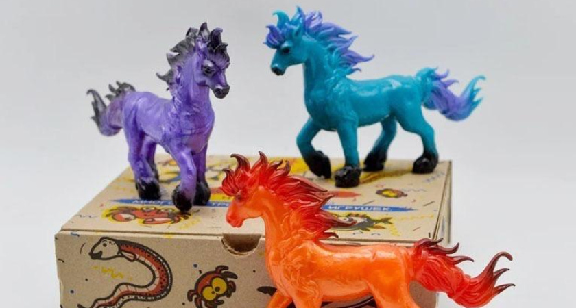 Котовская фабрика выпустила более 30 тысяч лошадок — символов 2026 года