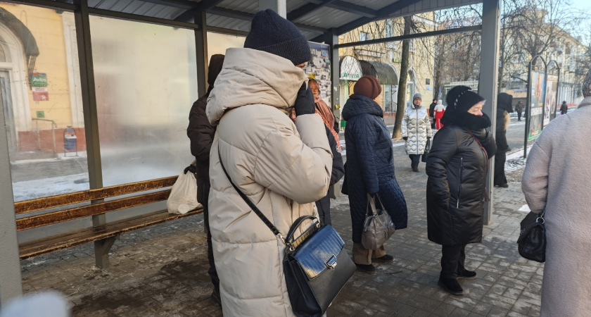 Эти 5 зимних вещей непременно стоит купить женщине после 50 лет - и 5 вещей, на которые лучше не тратить деньги