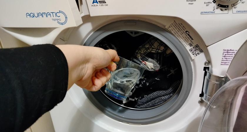 Почему продвинутые хозяйки никогда не используют режим быстрой стирки: запомните это раз и на всю жизнь