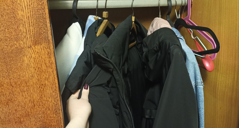 Протираю засаленный воротник куртки этой "водичкой" — и через 15 минут он как новый: про химчистку больше не вспоминаю