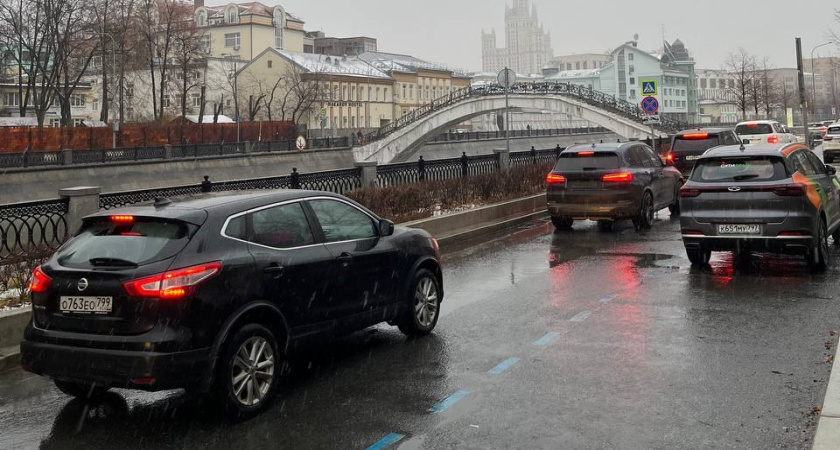 Почему нельзя включать "аварийку" в этих случаях: лишение прав или штраф до 5 тысяч рублей. И когда можно