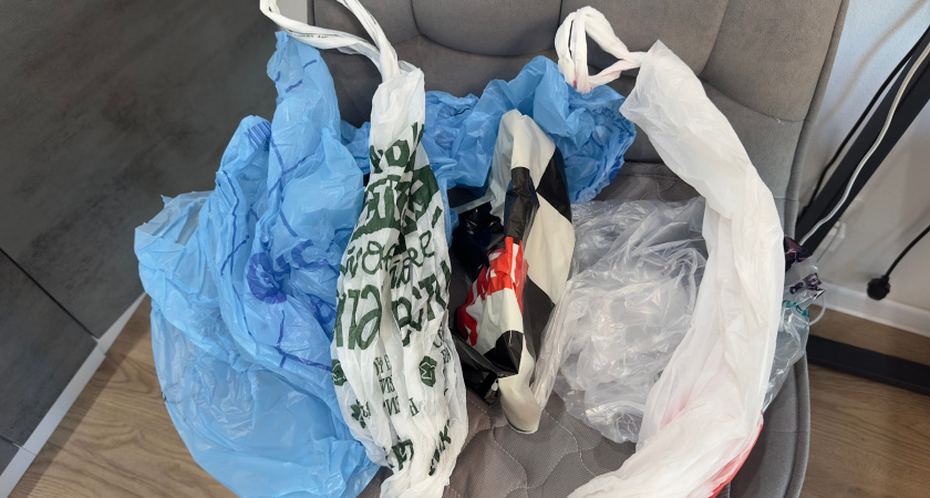 На мешки для мусора больше деньги не трачу: нашла бесплатный рабочий способ, известный со времен СССР