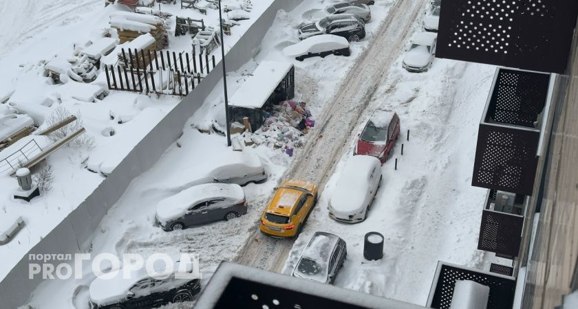 Интенсивные осадки в виде снега спровоцировали паралич транспортной системы в Тамбове