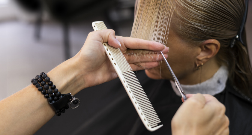 Женщины теперь просят только ее: новая челка стала хитом, которого никто не ожидал