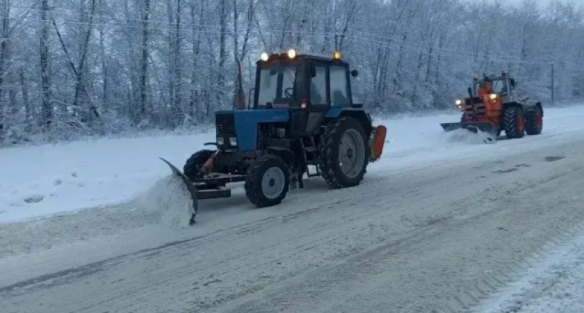 В Тамбовской области на борьбу со снегопадом вышли 534 единицы спецтехники