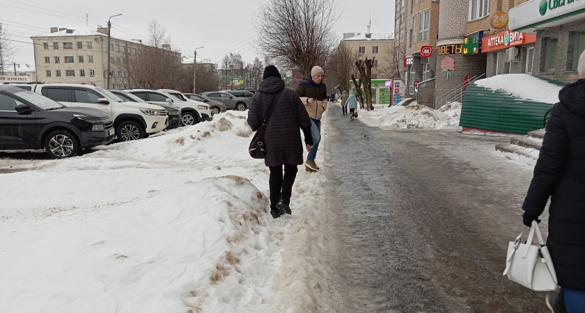Наношу ваткой на подошву - и перестаю скользить даже на ледяной лестнице: проверенный способ