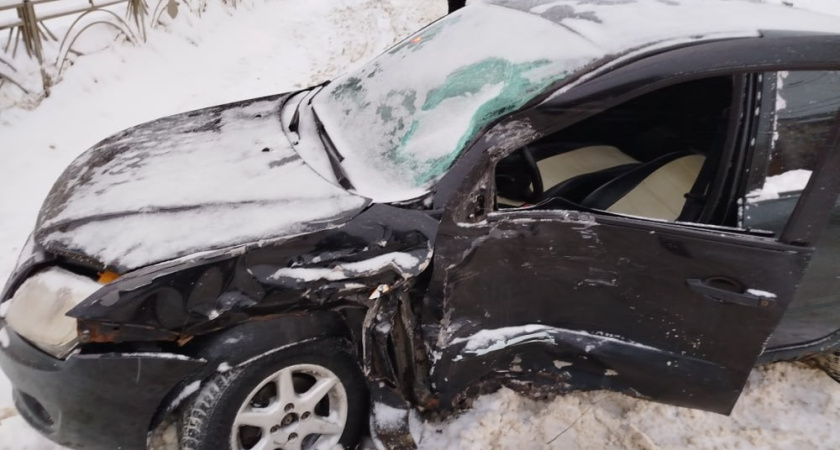 На улице Интернациональной в Тамбове произошло ДТП с участием грузового и легкового автомобилей